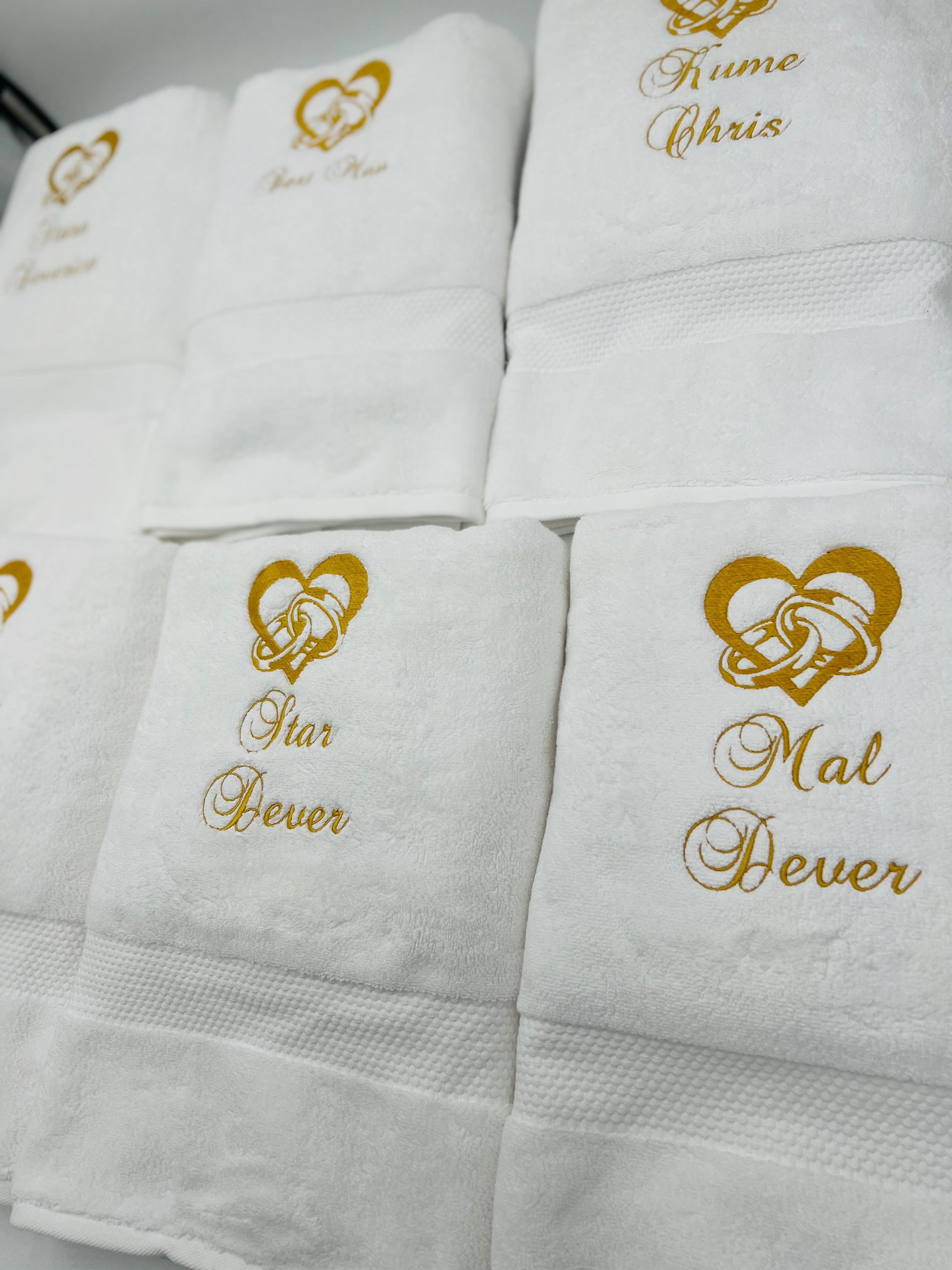 Attelia Bath Towels